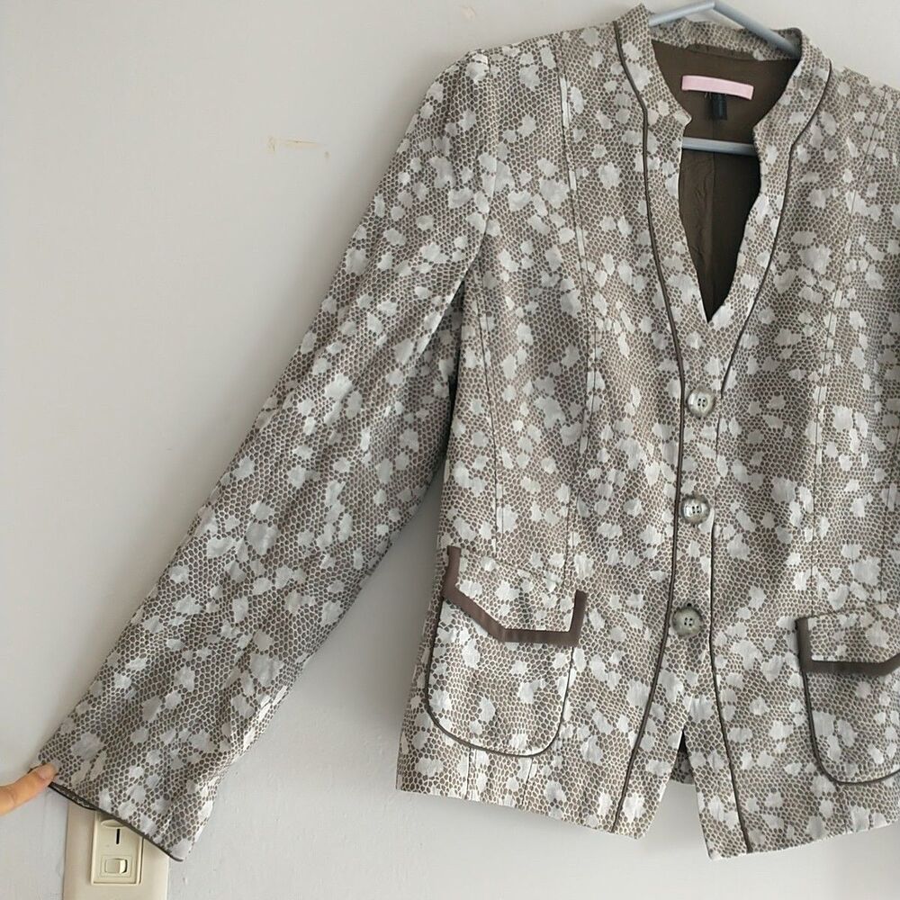 Basler Blazer Jacket Womens 40 M Beige Gray Abstract Silk Blend Pocket SplitCuff - Picture 4 of 9